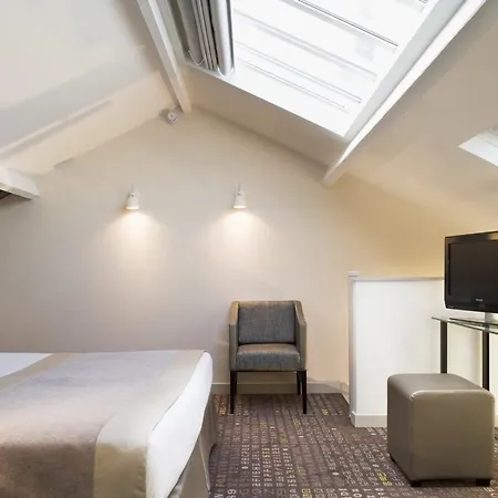 A La Des Artistes 3* פריז