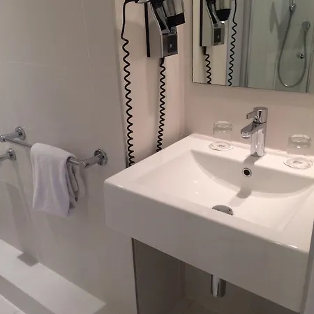 A La Des Artistes Ξενοδοχείο 3*