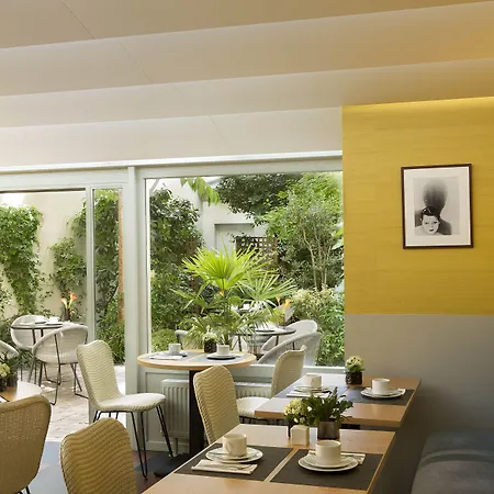 A La Des Artistes מלון