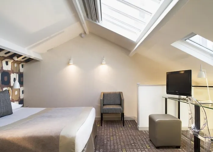 A La Des Artistes 3* Parijs