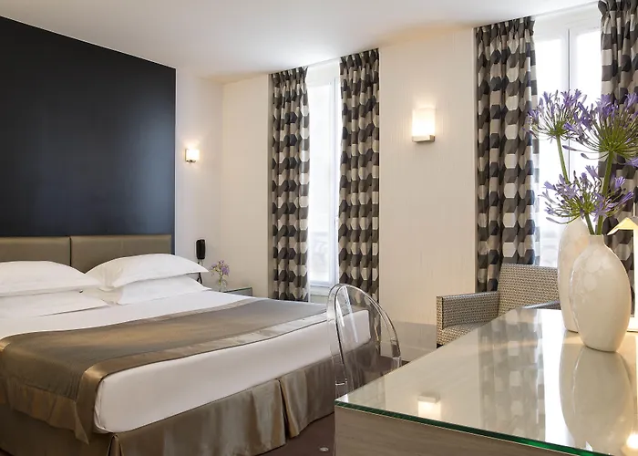 Hotel A La Des Artistes 3*