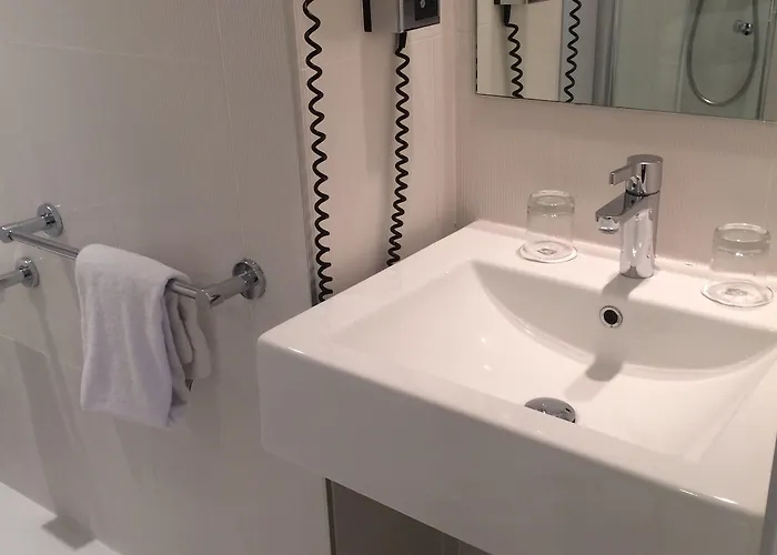 A La Des Artistes Hotel 3*