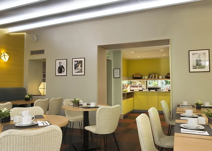 A La Des Artistes 3* Parijs