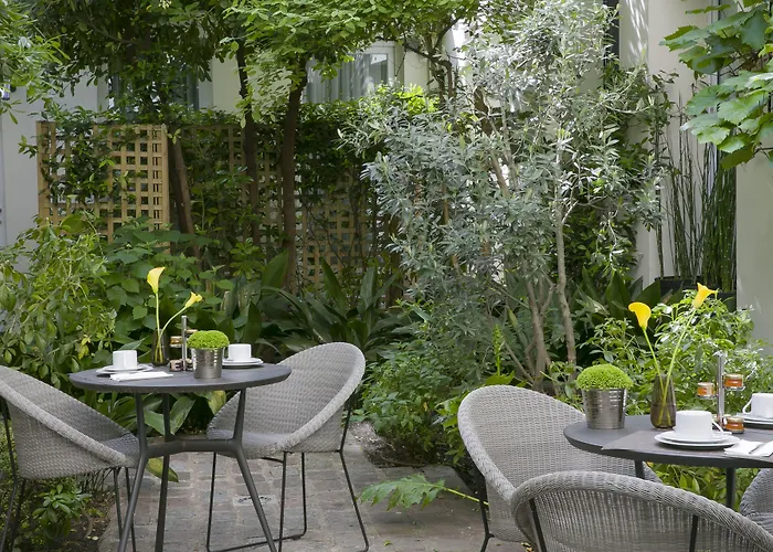 A La Des Artistes Hotel 3*