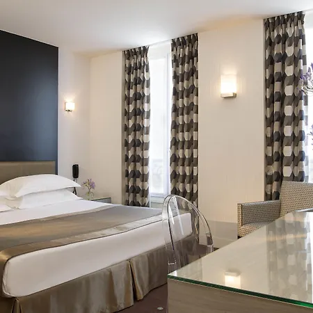 فندق إيه لا ديس أرتيستس 3*