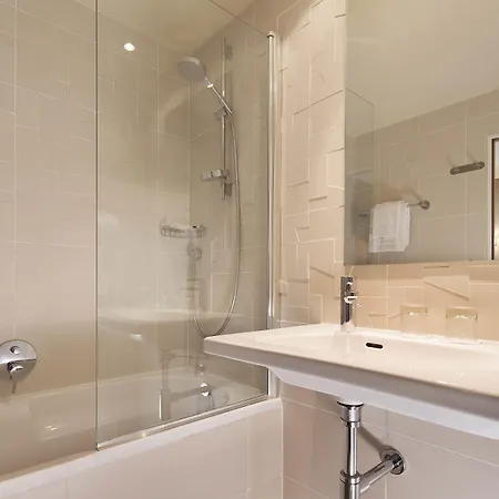 Hotell A La Des Artistes Paris