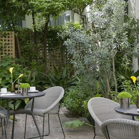 A La Des Artistes Hotell 3*